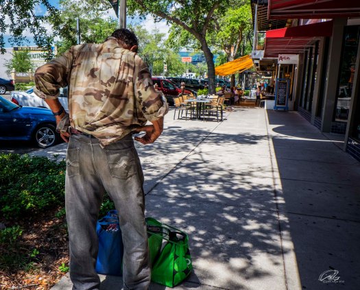 adjusting clothes20150514_9741 as Smart Object-1