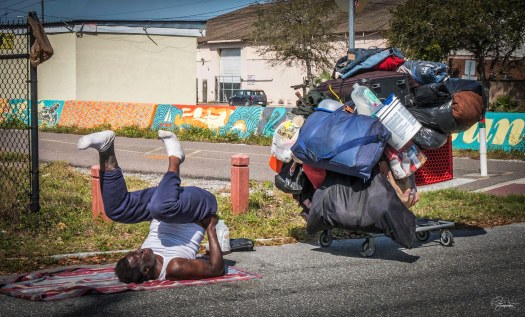 homeless-working-out_dsf2542-1